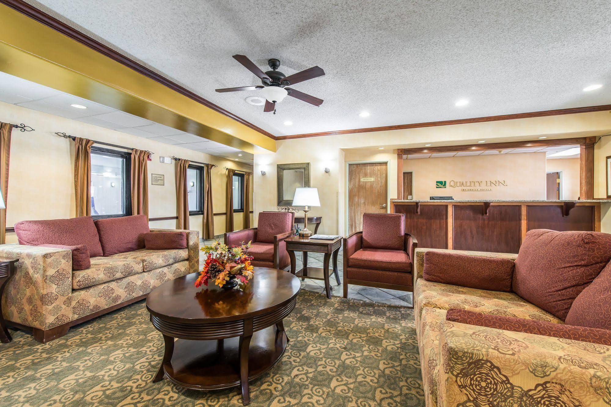 Quality Inn Denver Westminster Bagian luar foto